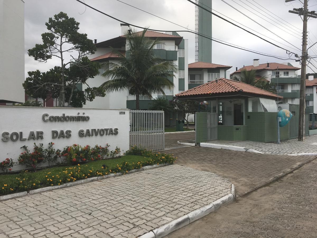 Lindo Apto Na Rua Da Praia Ingleses Florianopolis Exterior photo